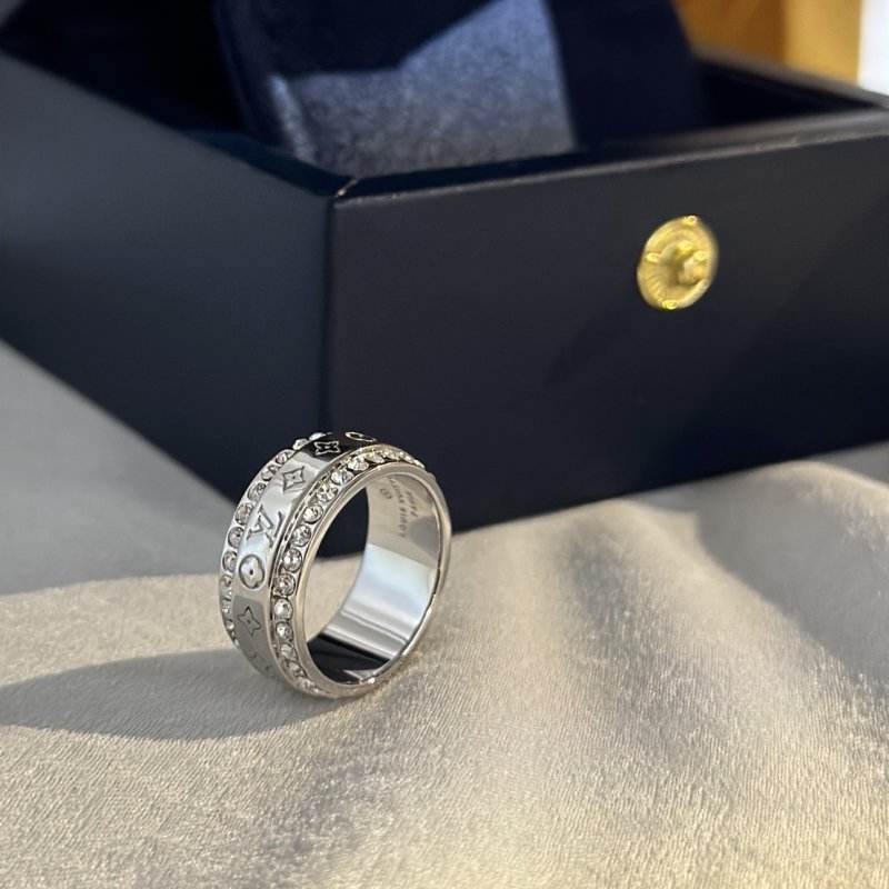 Louis Vuitton Crystal Double Row Diamond Ring Silver view