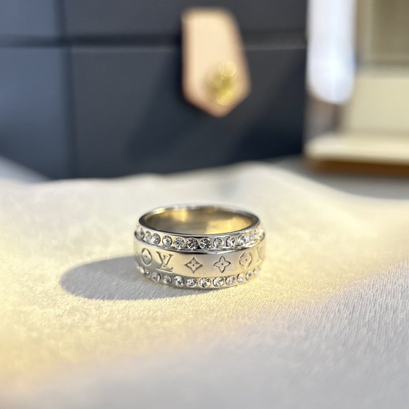 Louis Vuitton Crystal Double Row Diamond Ring Silver view