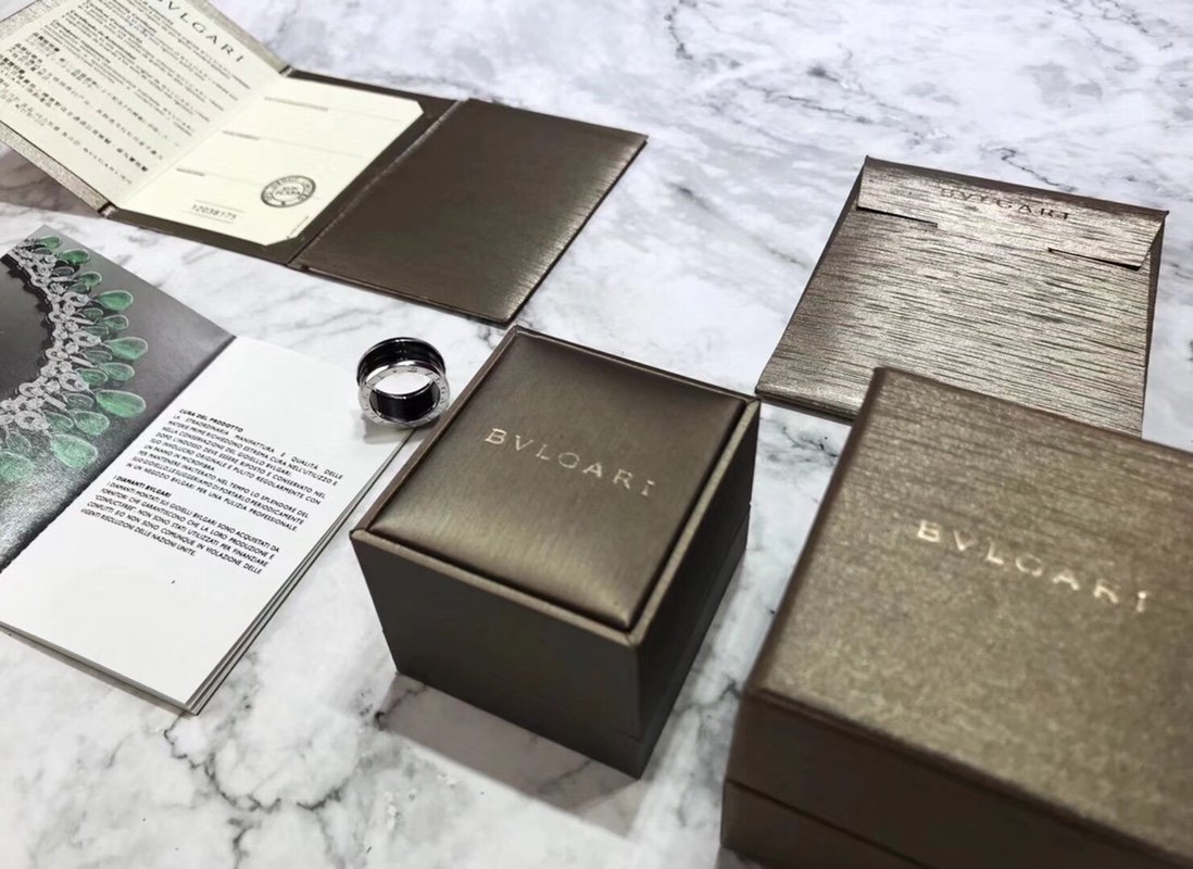 Bvlgari B.Zero1 Classic Ceramic Spring Couple Ring view