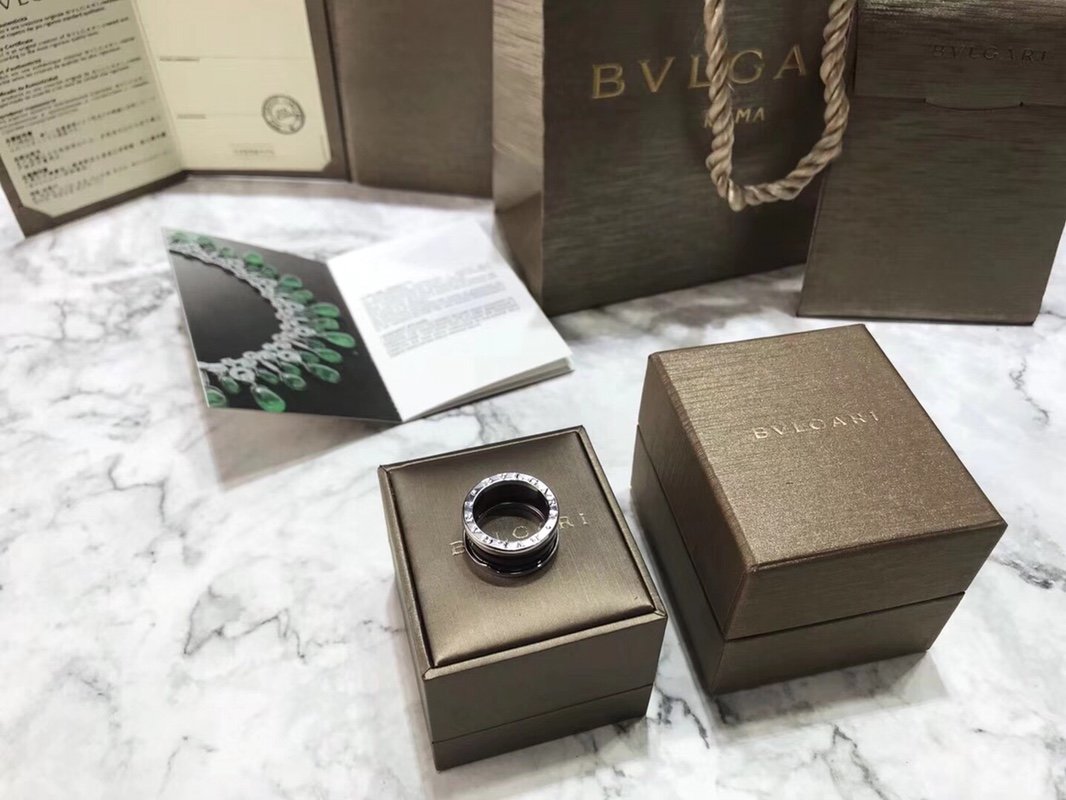Bvlgari B.Zero1 Classic Ceramic Spring Couple Ring view