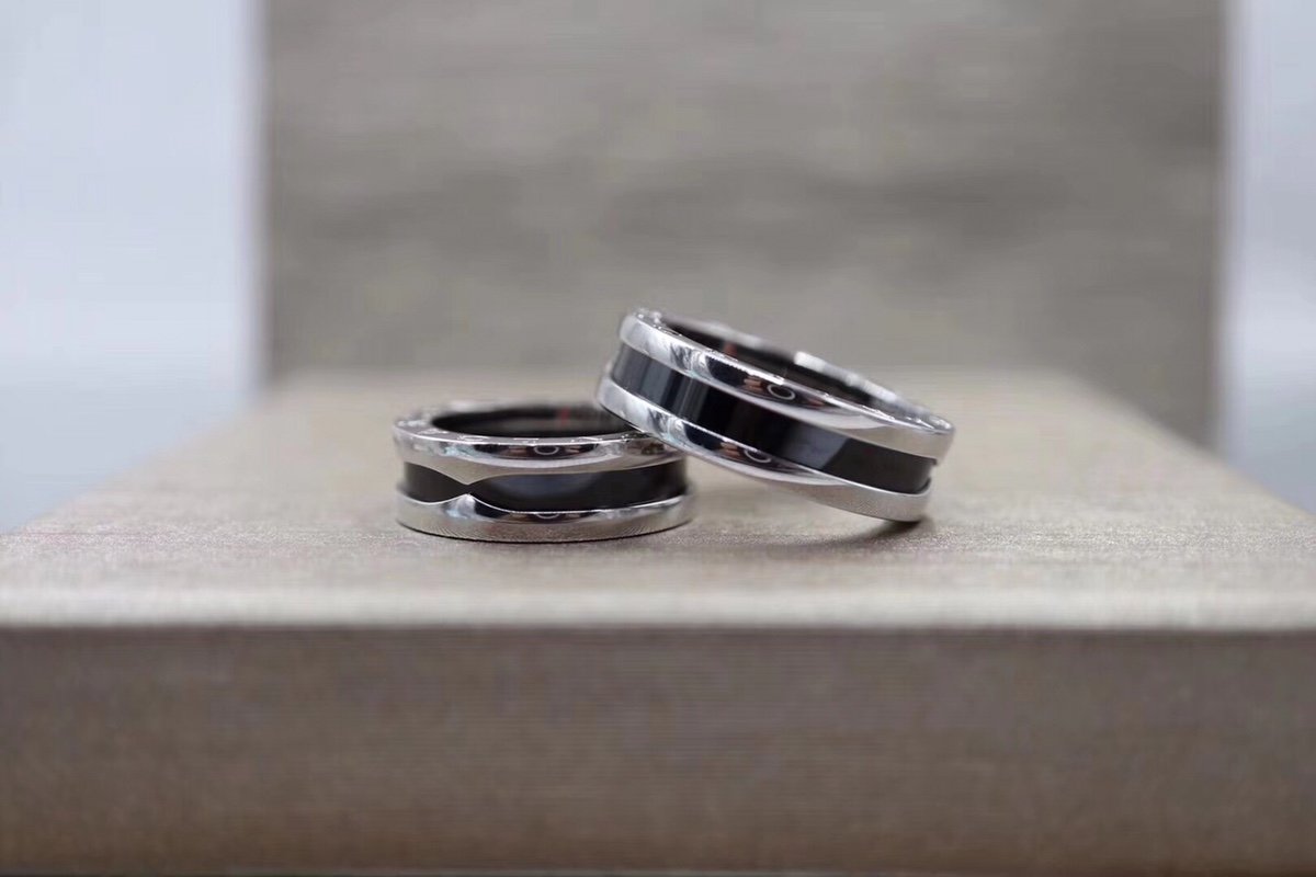 Bvlgari B.Zero1 Classic Ceramic Spring Couple Ring view
