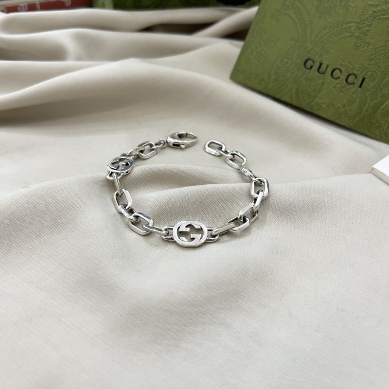 Gucci Double G Interlocking Chain Bracelet Silver view