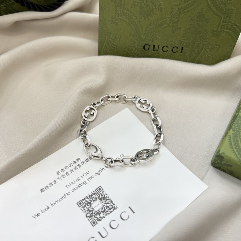 Gucci Double G Interlocking Chain Bracelet Silver view