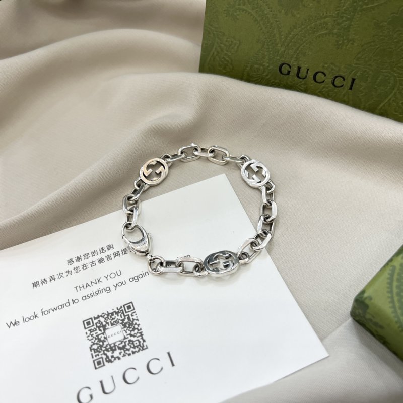 Gucci Double G Interlocking Chain Bracelet Silver view
