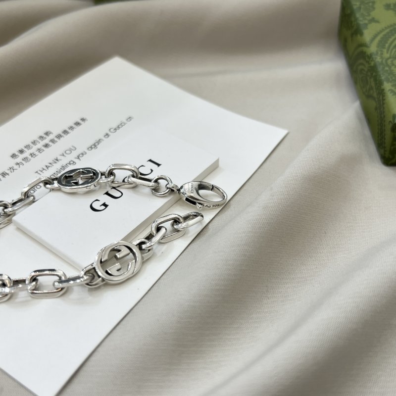 Gucci Double G Interlocking Chain Bracelet Silver view