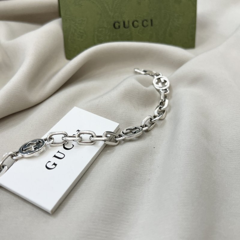 Gucci Double G Interlocking Chain Bracelet Silver view