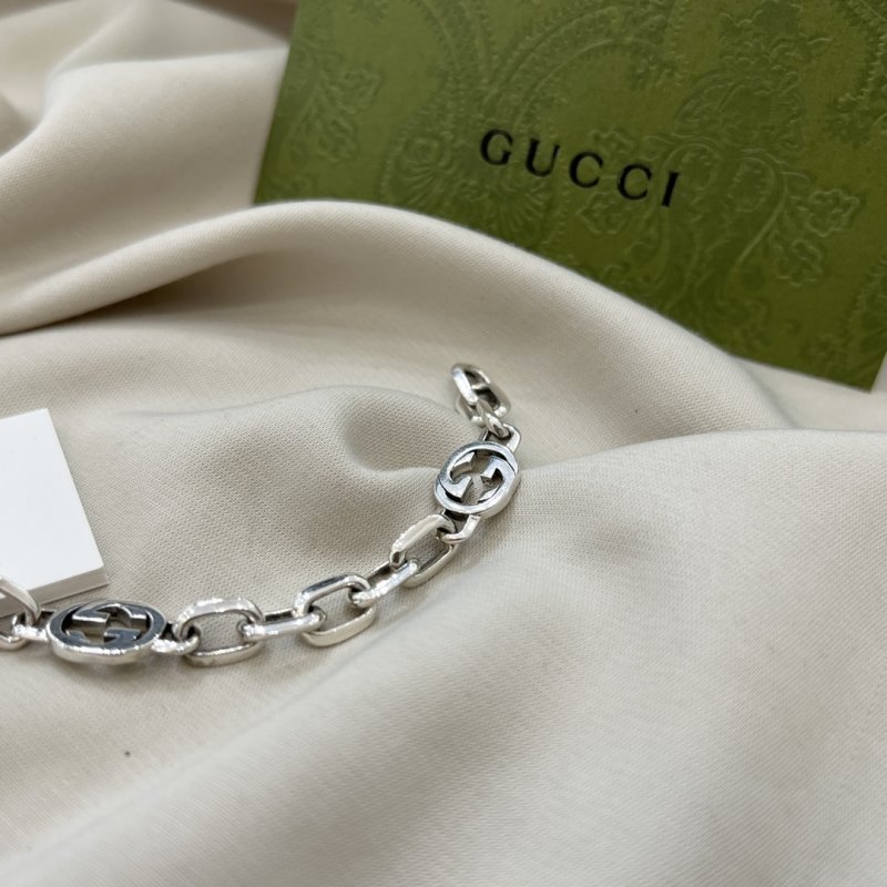 Gucci Double G Interlocking Chain Bracelet Silver view