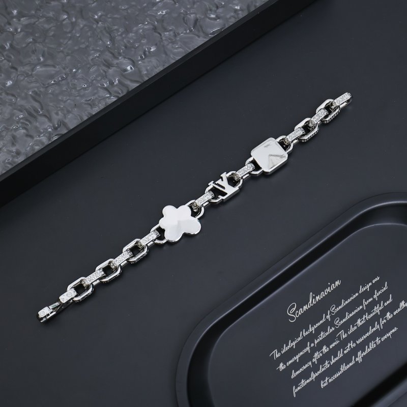 Louis Vuitton Paradise Stone Bracelet Multi-Stone view