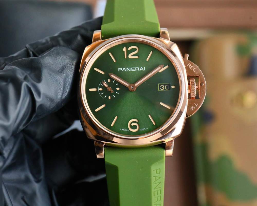 Panerai Luminor Due 42mm Cream Blue Dial Automatic Watch view