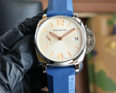 Panerai Luminor Due 42mm Cream Blue Dial Automatic Watch view 5