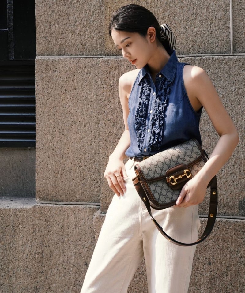 Gucci 1955 Horsebit Shoulder Bag Beige/Brown view