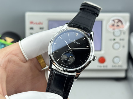 Jaeger-LeCoultre Master Moon Phase Black Dial Watch view 3