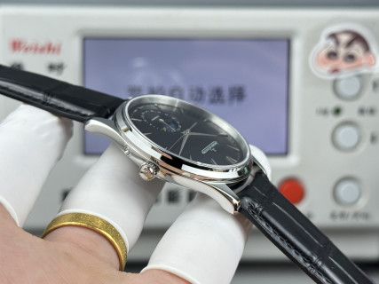 Jaeger-LeCoultre Master Moon Phase Black Dial Watch view 7