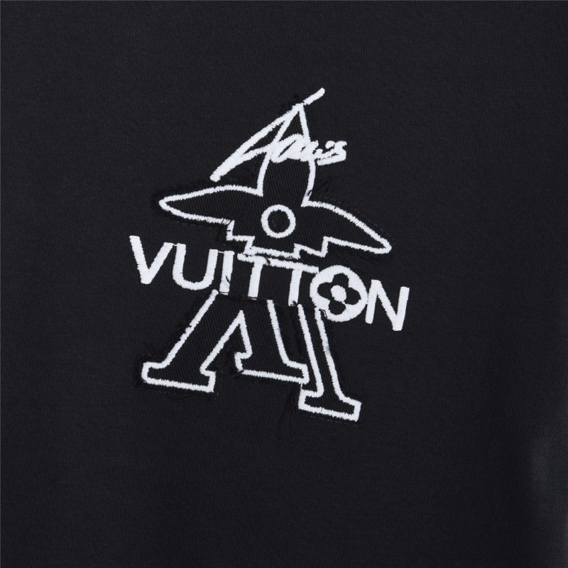 Louis Vuitton Monogram Print Black T-Shirt view