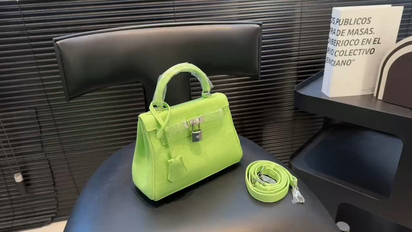 Hermès Kelly Bag Neon Yellow Leather with Strap
