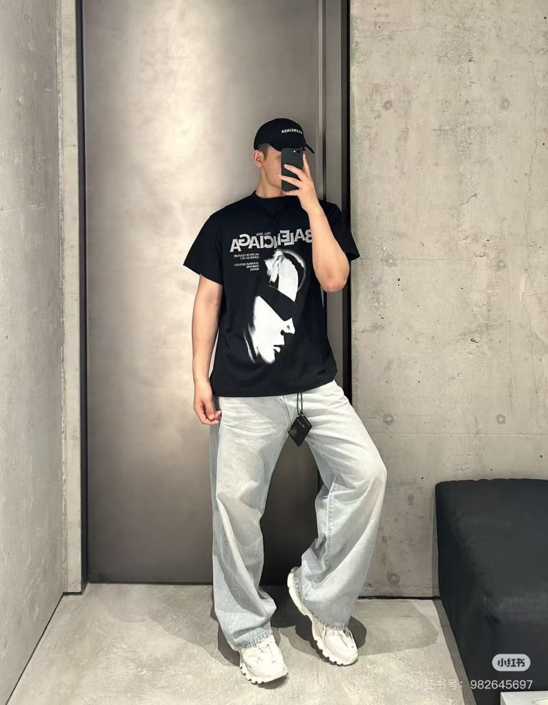 Balenciaga Black Graphic Logo T-Shirt view