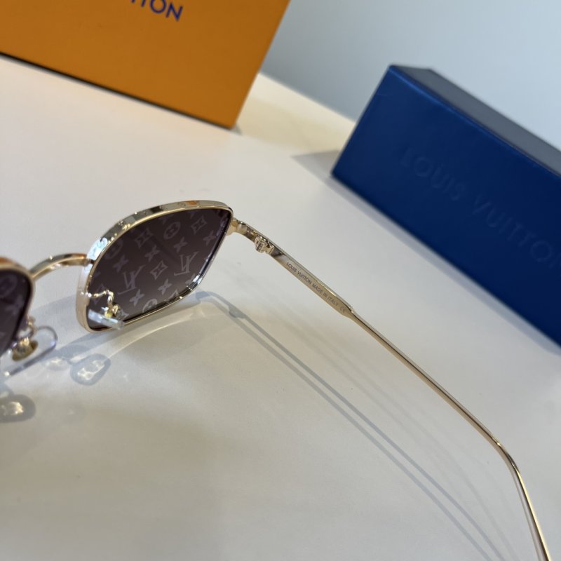 Louis Vuitton Monogram Square Sunglasses Gold Frame view