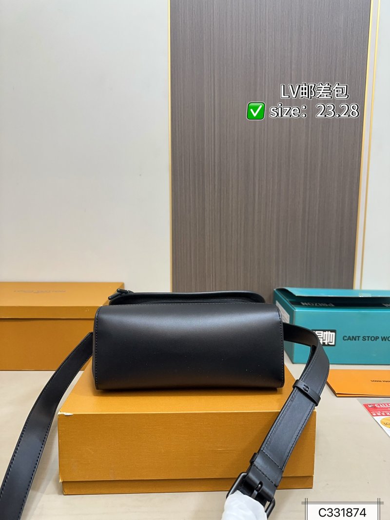 Louis Vuitton Monogram Messenger Bag Black view