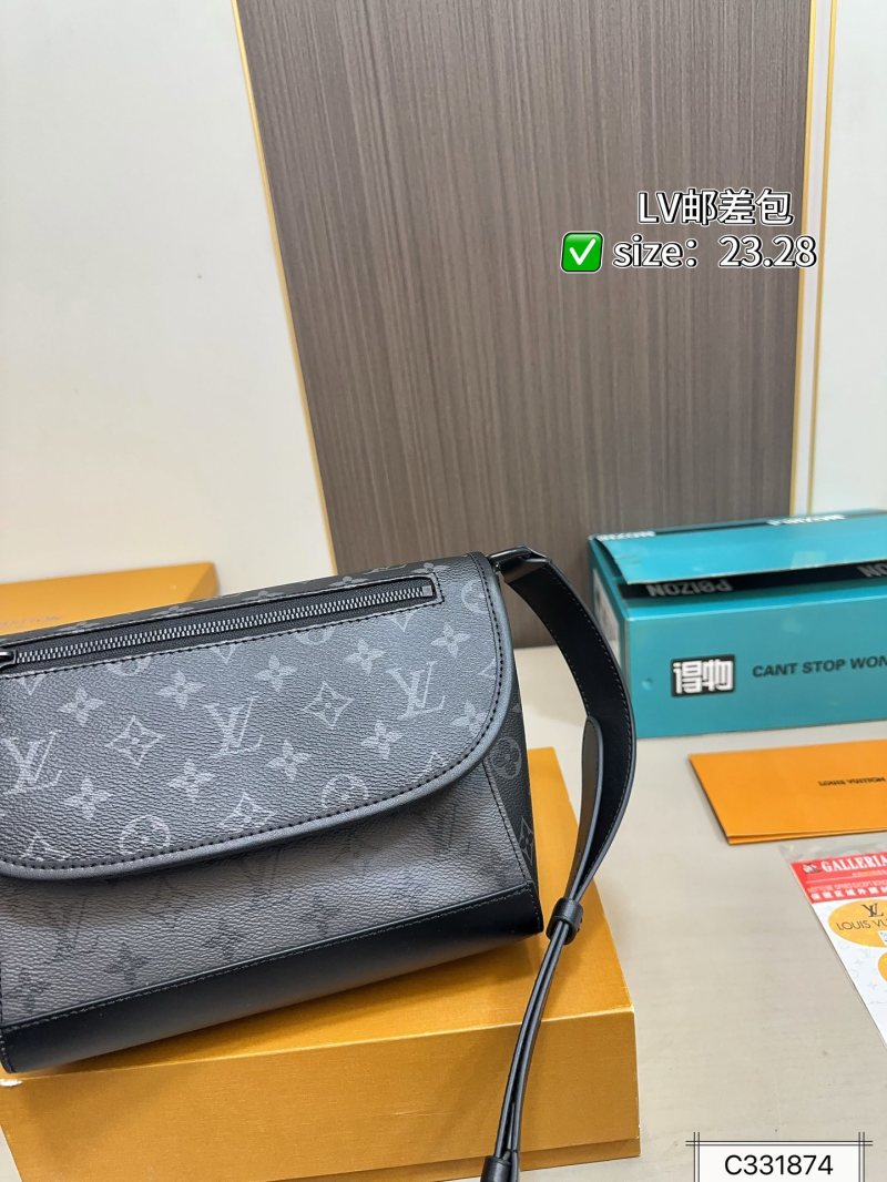Louis Vuitton Monogram Messenger Bag Black view