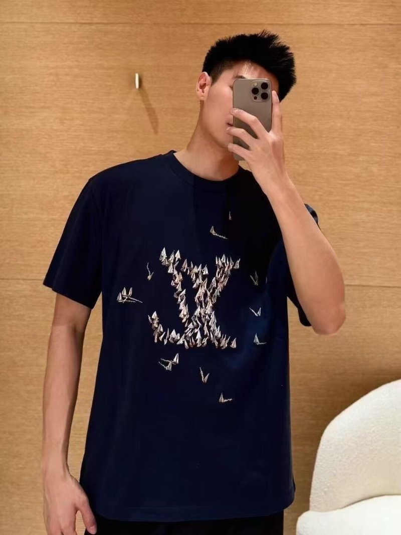 Nike Black Gold Graphic T-Shirt view