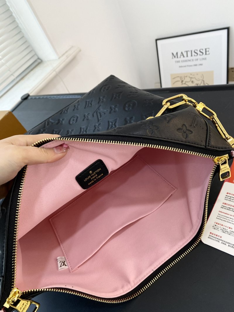 Louis Vuitton Sully Hobo Black Monogram view