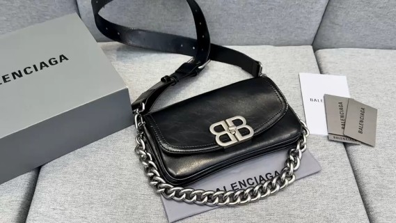 Balenciaga BB Chain Shoulder Bag Black