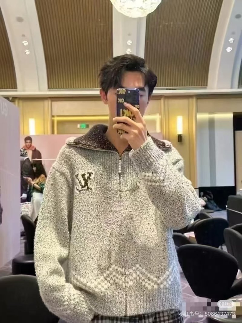 Louis Vuitton Grey Knit Zip Cardigan Jacket view
