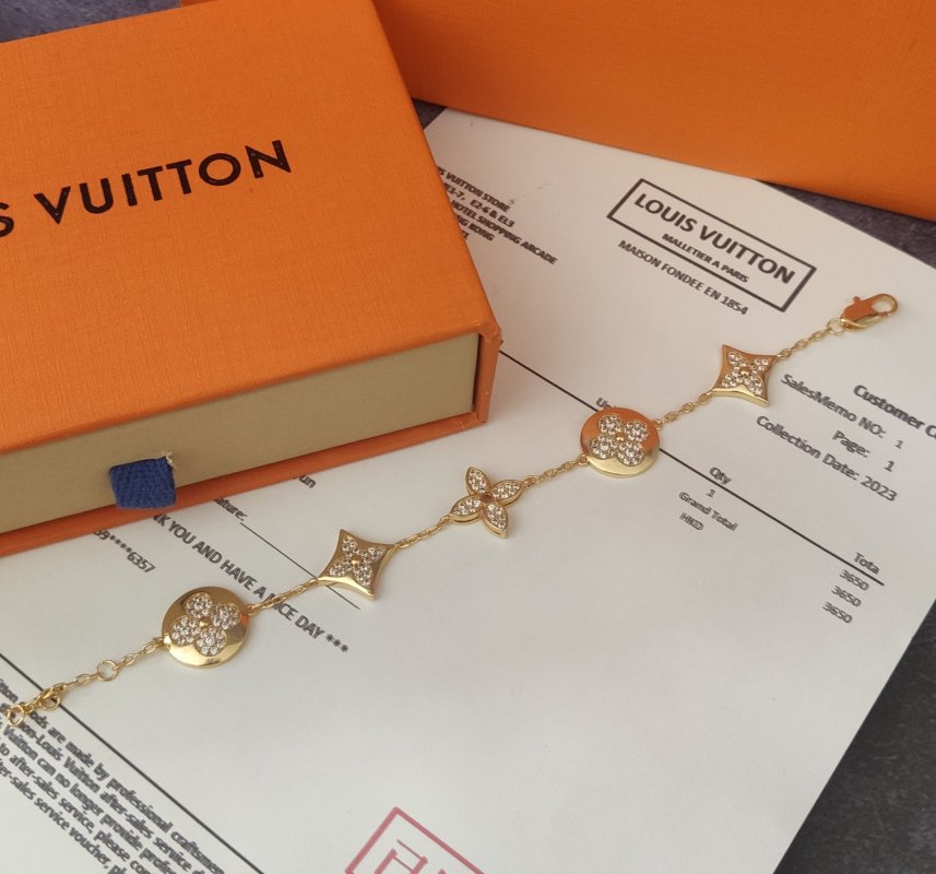 Louis Vuitton Star Flower Crystal Gold Bracelet view