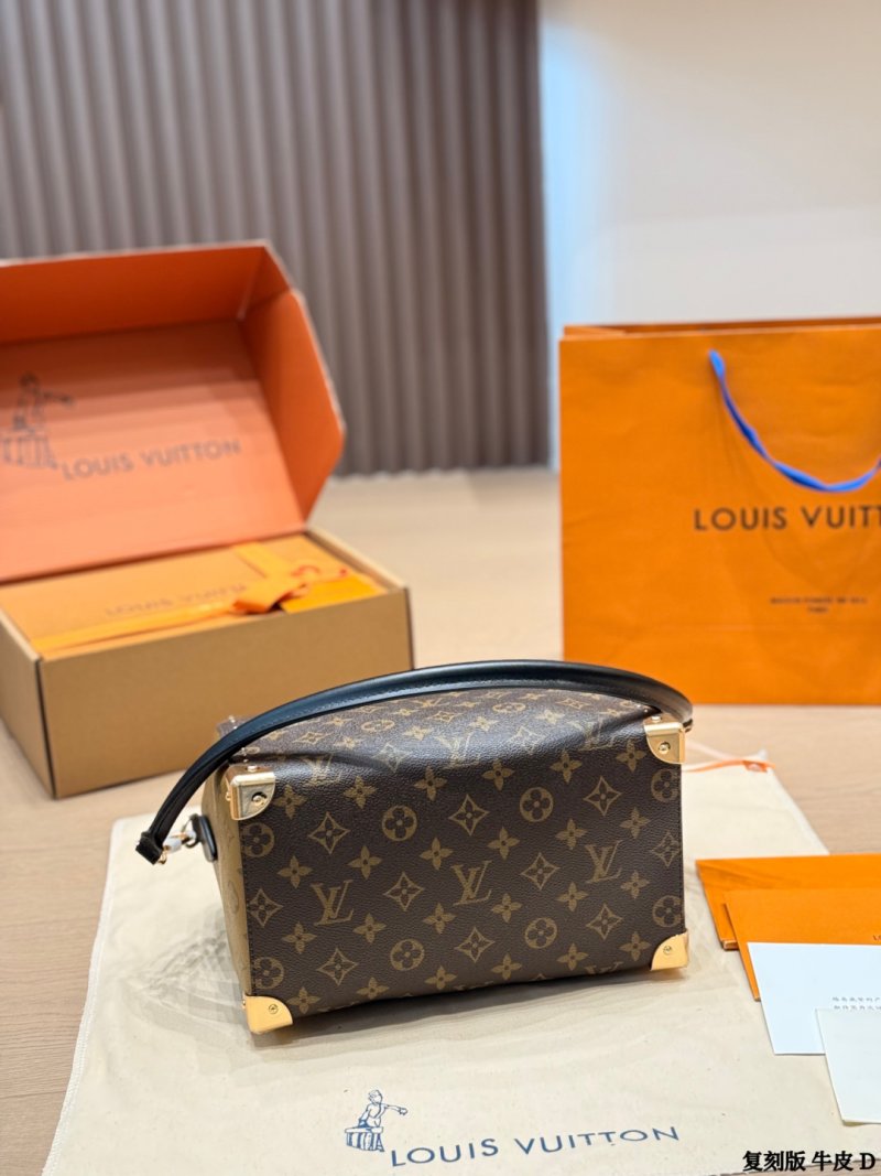 Louis Vuitton Speedy Trunk 25 Monogram Canvas Bag view