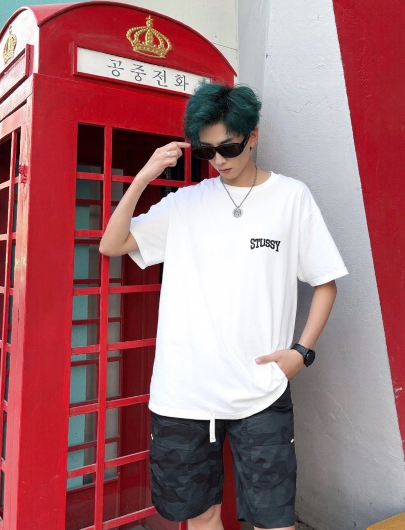 Stüssy White Logo T-Shirt view