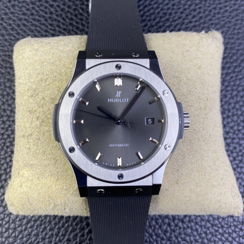 Hublot Classic Fusion 42mm Black Dial Automatic Watch