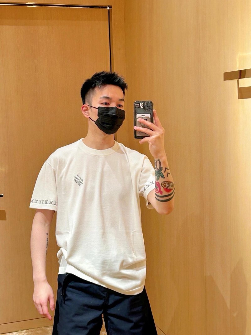 Louis Vuitton Cream Logo T-Shirt with Sleeve Tape view