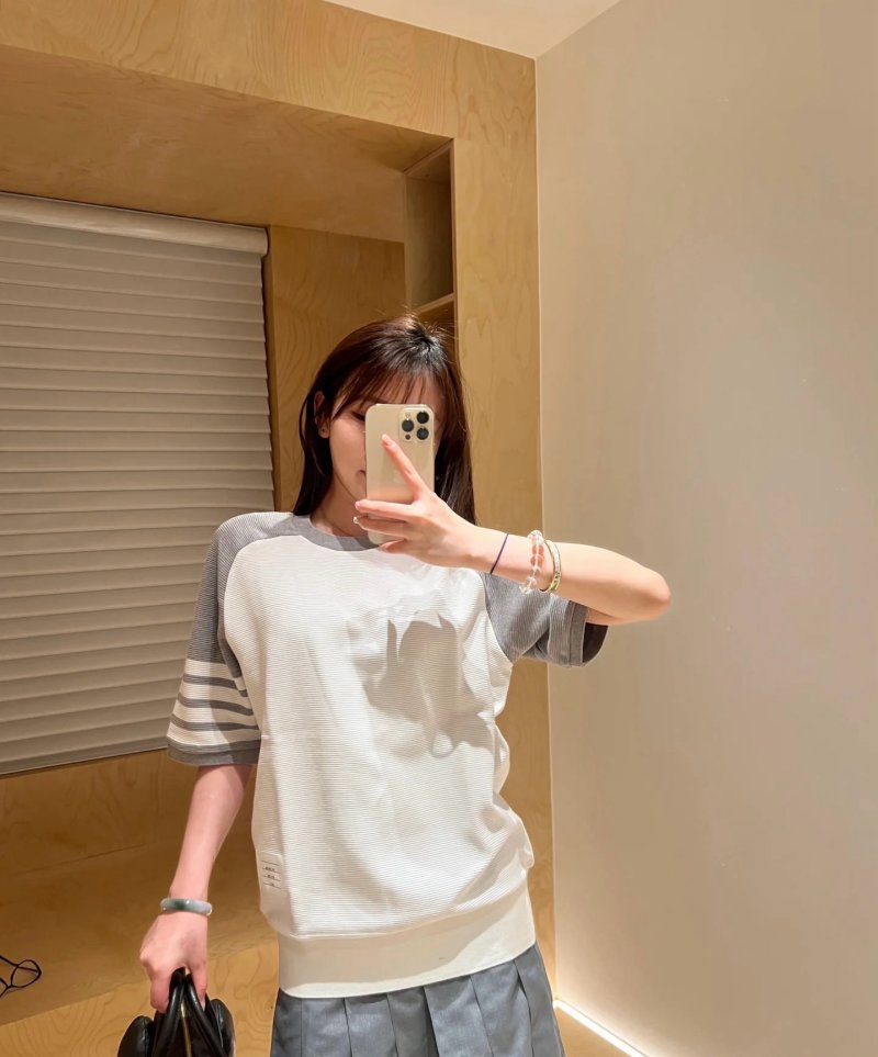 Cream Ribbed Short-Sleeve T-Shirt with Striped Sleeves