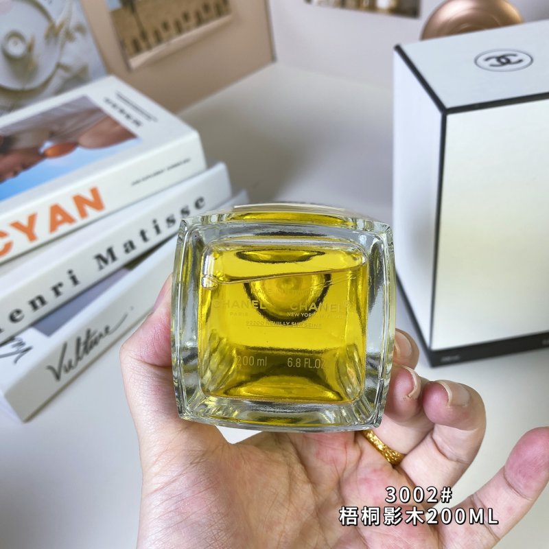 Chanel Sycomore Eau de Parfum 200ml view