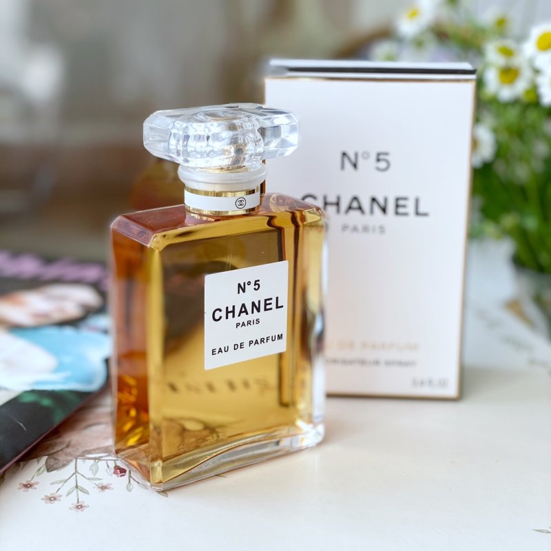 Chanel No.5 Eau de Parfum 100ml view