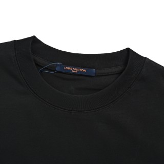 Louis Vuitton LV Logo Black Short Sleeve T-Shirt view 10