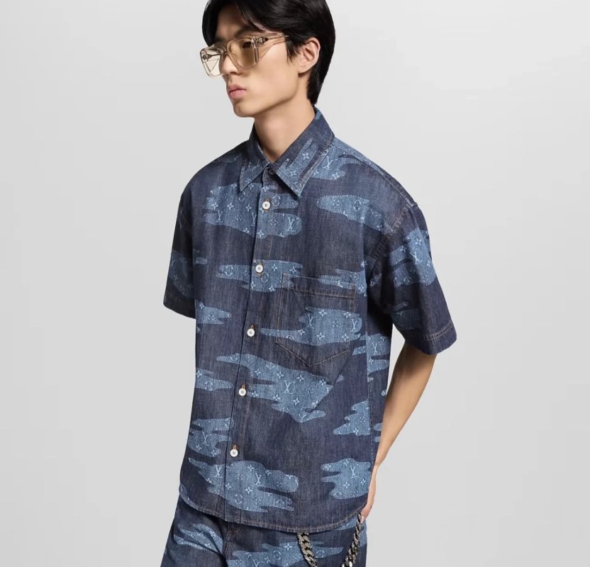 Louis Vuitton Monogram Denim Short Sleeve Shirt Navy view