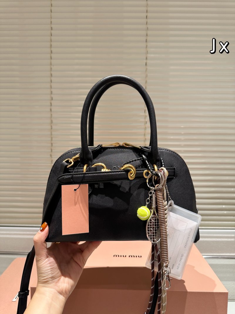 Miu Miu Shell Black Leather Handbag