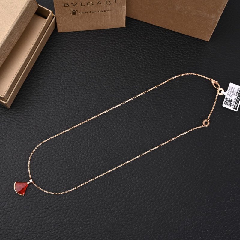 Bvlgari Fan Pendant Gold Necklace Red Stone
