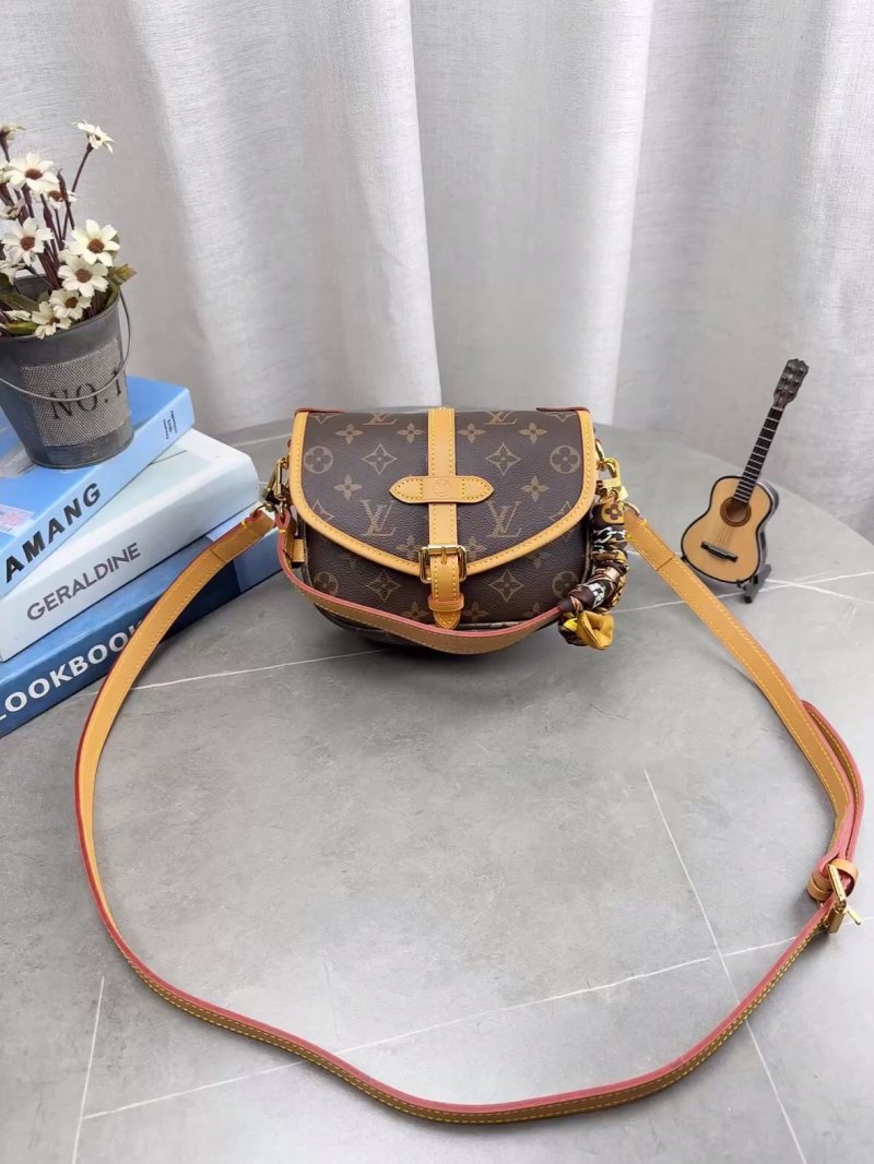 Louis Vuitton Monogram Canvas Crossbody Shoulder Bag