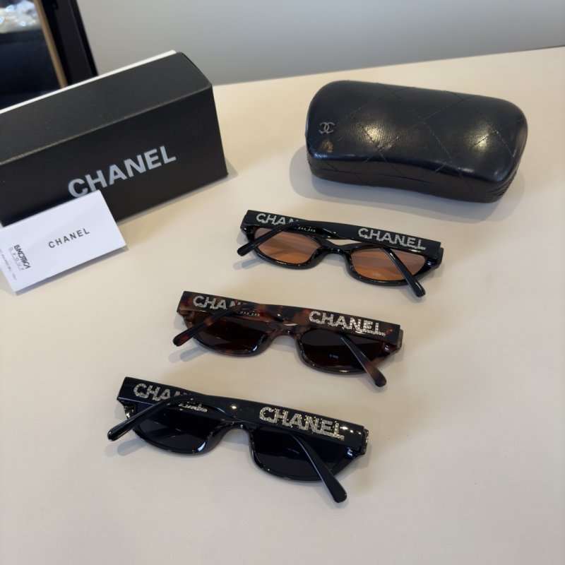 Chanel Tortoiseshell Oval Sunglasses Brown view