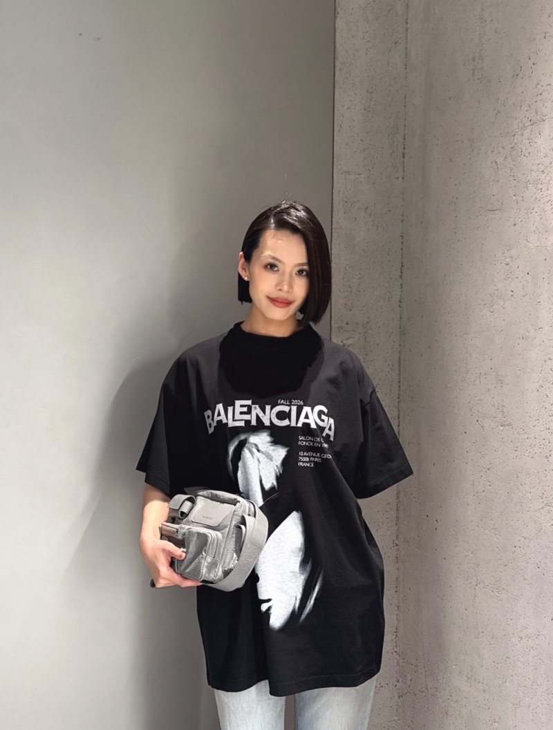 Balenciaga Black Graphic Short Sleeve T-Shirt view