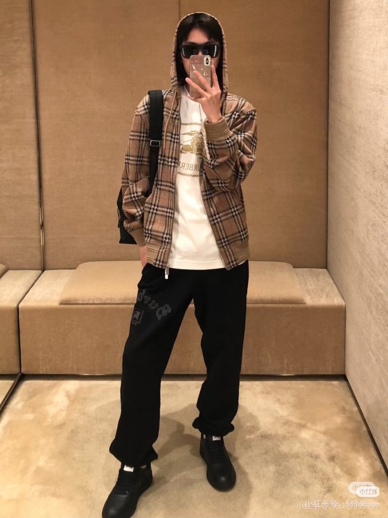 Burberry Black Logo Sweatpants view