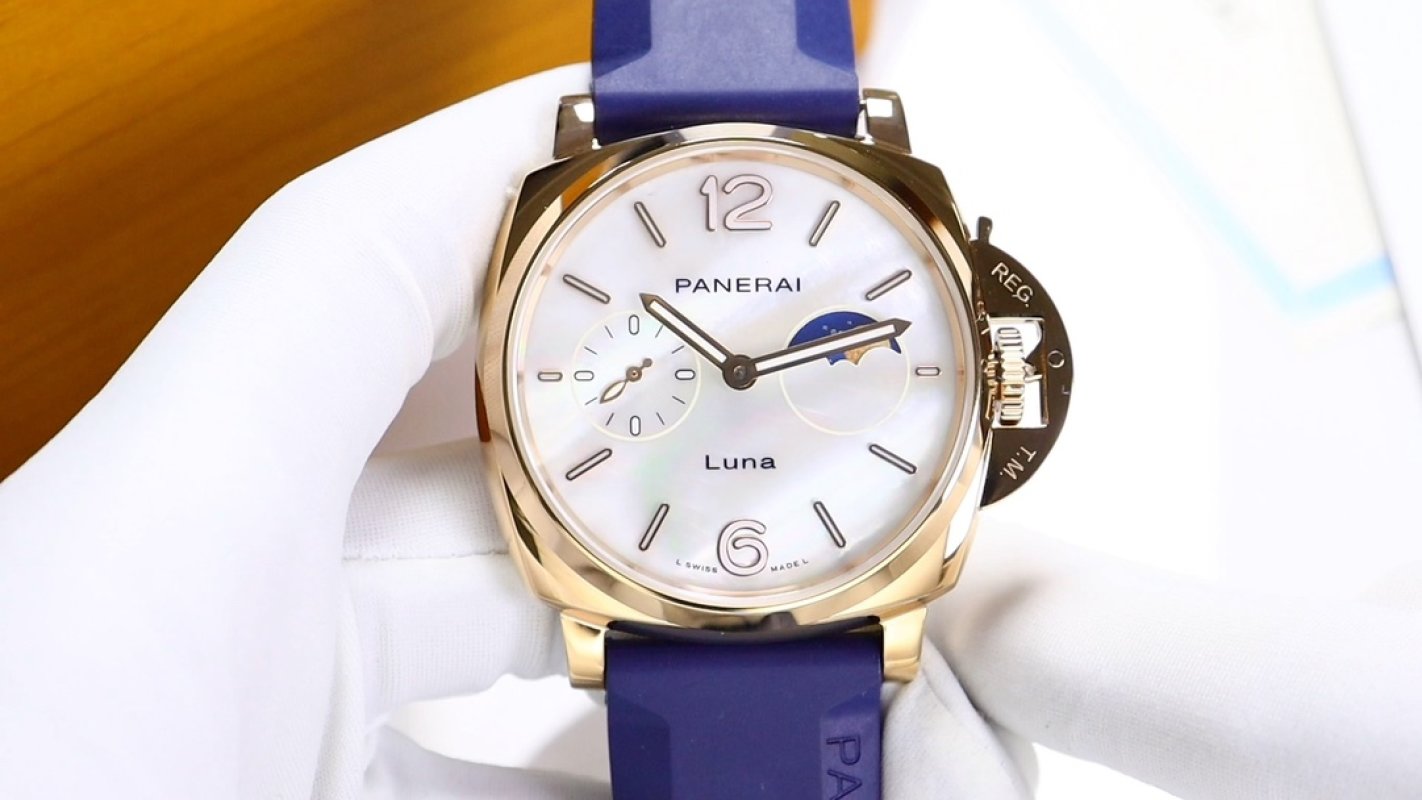 Panerai Luminor Due Luna 42mm Gold Blue Dial Watch