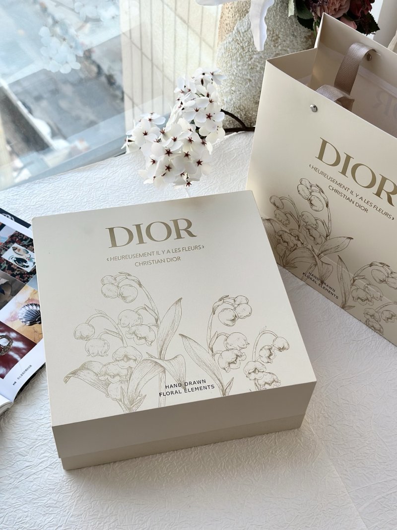 Dior Lily of the Valley 3-Piece Gift Set – Tumbler, Coffee Cup & Ceramic Fragrance Diffuser