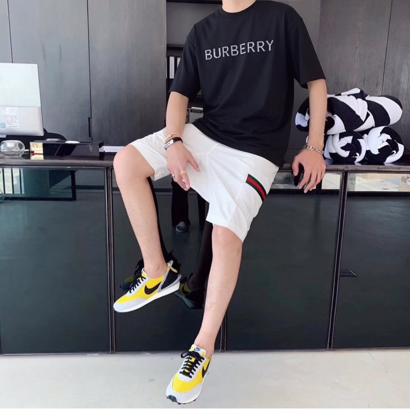 Burberry Black Logo Print T-Shirt view