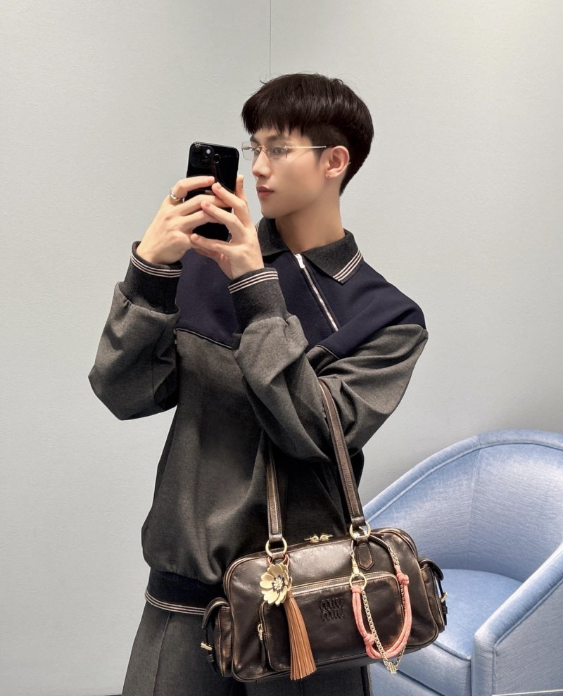 Color-Block Half-Zip Pullover Jacket Navy & Grey view