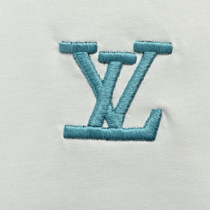 Louis Vuitton Monogram Gradient Embroidered White T-Shirt view