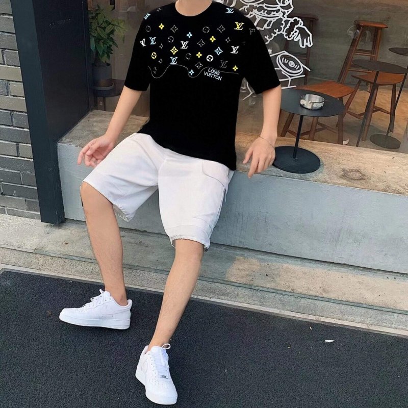 Louis Vuitton Monogram Black Short Sleeve T-Shirt