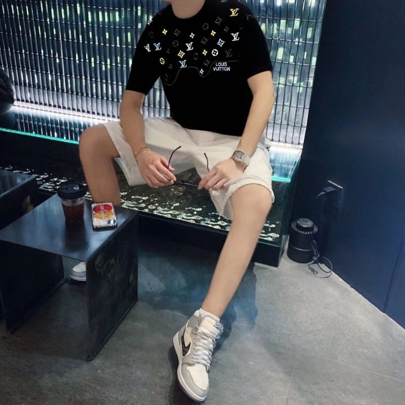Louis Vuitton Monogram Black Short Sleeve T-Shirt view